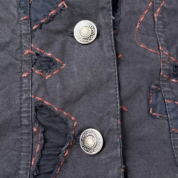 Chicos Black Abstract Art to Wear Contrast Stitch Button Blazer Jacket M 1 FLAW - Picture 7 of 10